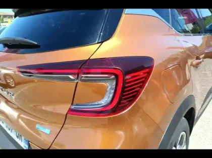 Photo 13 Renault Captur  1.6 E-Tech Plug-in 160ch Intens