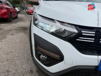 Photo 12 Dacia Sandero  1.0 ECO-G 100ch Stepway Extreme +
