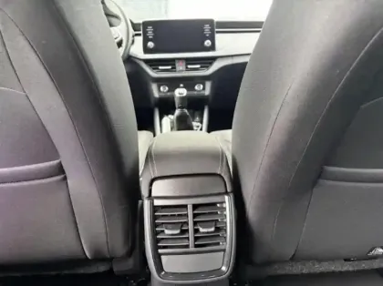 Photo 6 Skoda Kamiq  1.0 TSI Evo 110ch Ambition