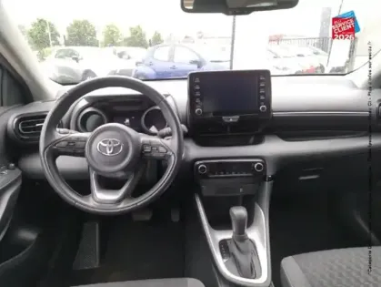 Photo 14 Toyota Yaris  116h Design 5p MY22
