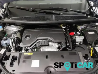 Photo 11 Peugeot 3008  1.2 Hybrid 145ch GT e-DCS6