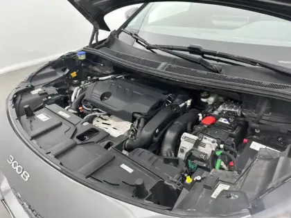 Photo 34 Peugeot 3008  Hybrid 225 e-EAT8