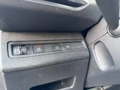 Photo 18 Peugeot 3008  Hybrid 225 e-EAT8