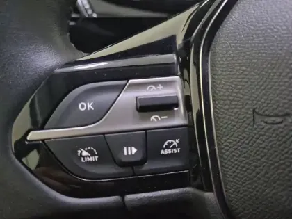 Photo 25 Peugeot 308  SW BlueHDi 130ch S&S BVM6