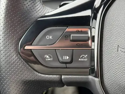 Photo 8 Peugeot 308  PHEV 180 e-EAT8