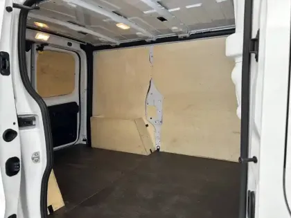 Photo 26 Renault Trafic  FG BLUE DCI 130 L1H1 3T GSR2
