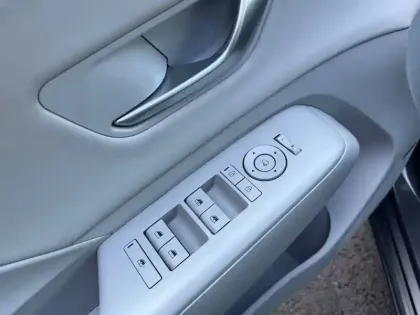 Photo 21 Hyundai Kona  Hybrid 141