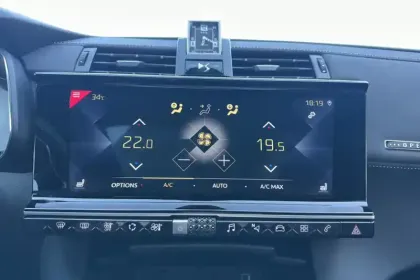 Photo 16 DS DS 7 DS7 Crossback PureTech 225 EAT8