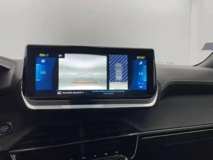 Photo 26 Peugeot 2008  Electrique 136 ch