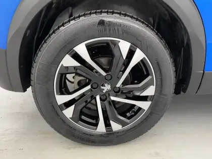 Photo 19 Peugeot 2008  Electrique 136 ch