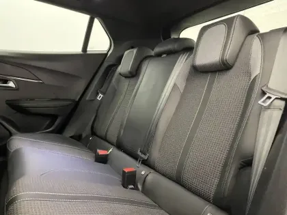 Photo 15 Peugeot 2008  Electrique 136 ch