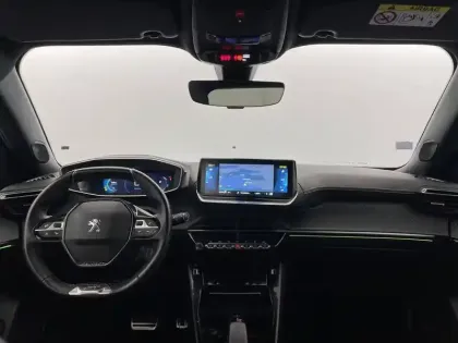 Photo 30 Peugeot 2008  Electrique 136 ch