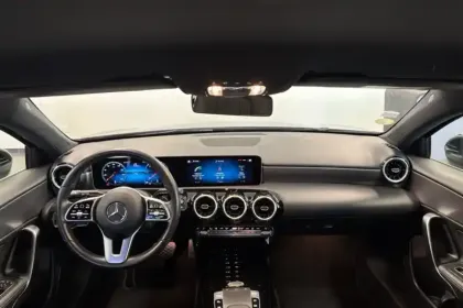 Photo 18 Mercedes Classe A  180 d 7G-DCT