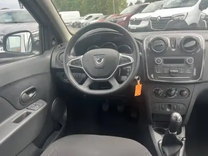 Photo 24 Dacia Sandero  SCe 75