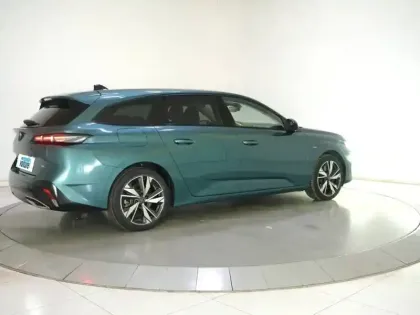 Photo 27 Peugeot 308  SW PHEV 180 e-EAT8
