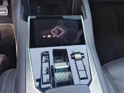 Photo 13 DS DS 4  Hybride E-Tense 225 EAT8