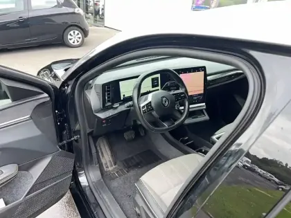 Photo 19 Renault Megane  E-Tech EV60 220 ch super charge