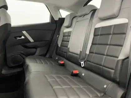 Photo 14 Citroën C4  Hybride 136 e-DCS6