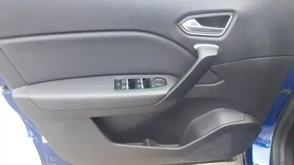 Photo 21 Renault Captur  Blue dCi 115 EDC