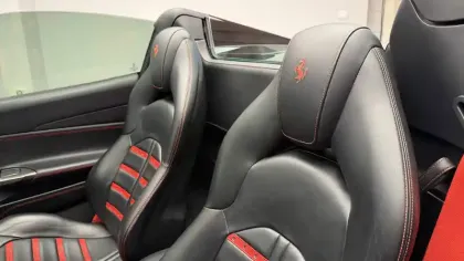 Photo 16 Ferrari 488  4.0 V8 670ch Spider
