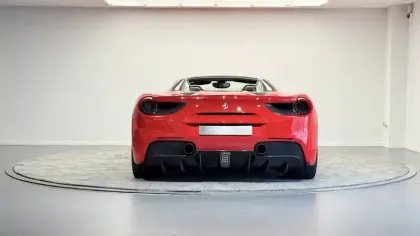 Photo 5 Ferrari 488  4.0 V8 670ch Spider