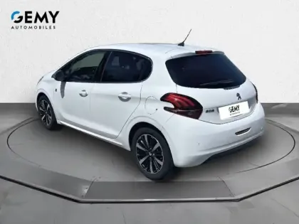 Photo 6 Peugeot 208  PureTech 82ch S&S BVM5