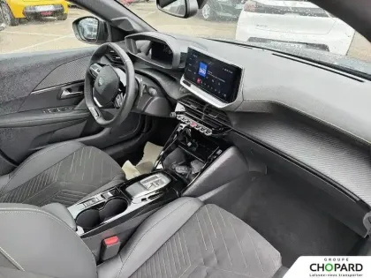 Photo 13 Peugeot 208  Hybrid 145 ch e-DCS6