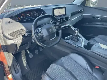 Photo 16 Peugeot 3008  1.2 Puretech 130ch S&S BVM6