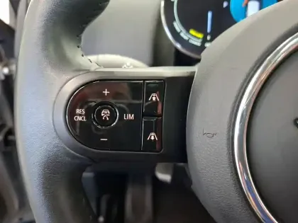 Photo 33 Mini Mini Countryman 125 - 95 ch ALL4 BVA6