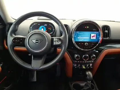 Photo 11 Mini Mini Countryman 125 - 95 ch ALL4 BVA6