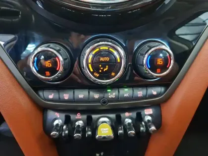 Photo 27 Mini Mini Countryman 125 - 95 ch ALL4 BVA6