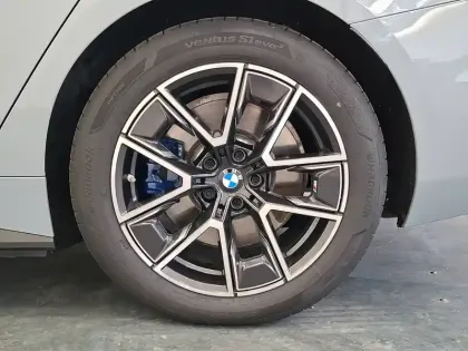 Photo 8 BMW I4  eDrive40