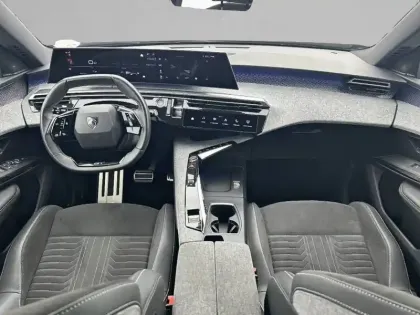 Photo 28 Peugeot 3008  Hybrid 136 e-DCS6