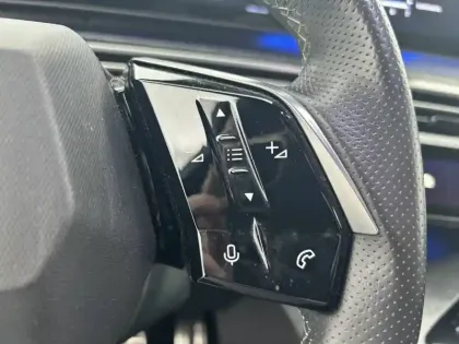 Photo 38 Peugeot 3008  Hybrid 136 e-DCS6