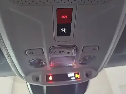 Photo 47 Peugeot 208  Hybrid 110 e-DCS6