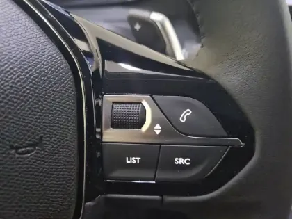 Photo 50 Peugeot 208  Hybrid 110 e-DCS6