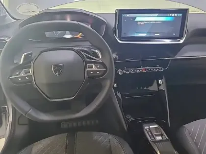 Photo 29 Peugeot 208  Hybrid 110 e-DCS6