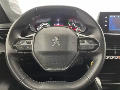 Photo 22 Peugeot 208  PureTech 75 S&S BVM5
