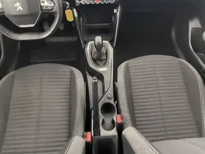 Photo 24 Peugeot 208  PureTech 75 S&S BVM5