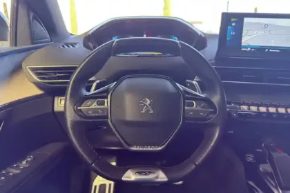 Photo 11 Peugeot 3008  Hybrid 225 e-EAT8