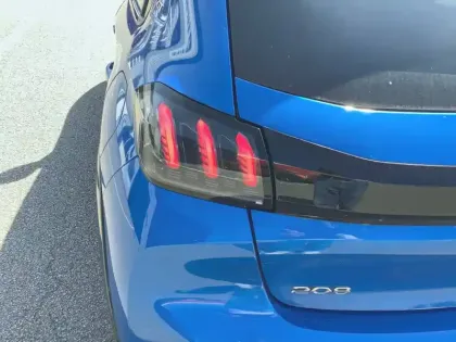 Photo 9 Peugeot 208  BlueHDi 100 S&S BVM6