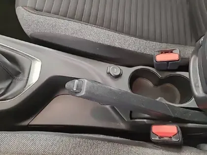 Photo 20 Peugeot 2008  PureTech 130 S&S BVM6