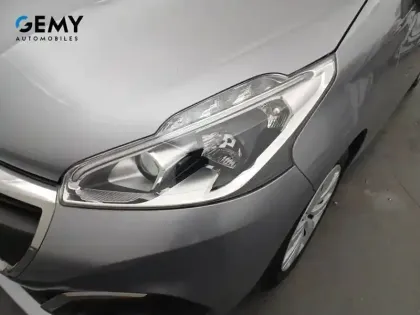 Photo 15 Peugeot 208  BlueHDi 100ch S&S BVM5