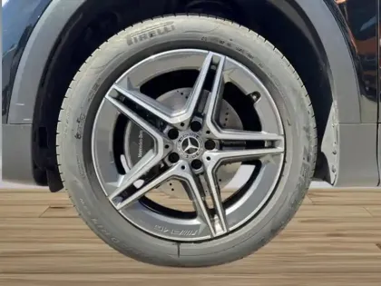 Photo 8 Mercedes GLB 200 d AMG Line