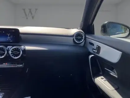 Photo 14 Mercedes Classe A 250 e Hybrid EQ AMG Exclusive 