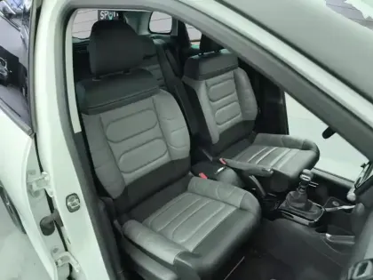 Photo 8 Citroën C3 Aircross  PureTech 110 S&S BVM6 Shine Pack