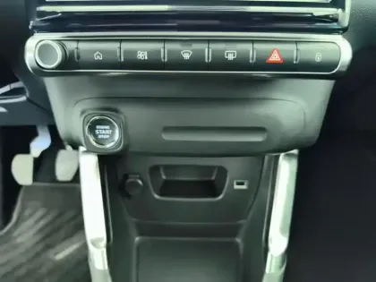 Photo 12 Citroën C3 Aircross  PureTech 110 S&S BVM6 Shine Pack