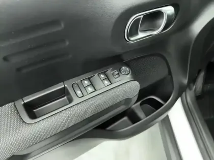 Photo 19 Citroën C3 Aircross  PureTech 110 S&S BVM6 Feel Pack