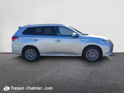 Photo 27 Mitsubishi Outlander  2.4l PHEV Twin Motor 4WD Instyle