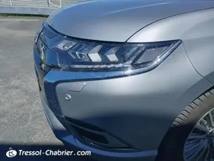 Photo 13 Mitsubishi Outlander  2.4l PHEV Twin Motor 4WD Instyle